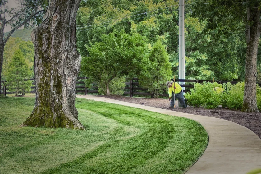 Nashville, TN Landscape Maintenance Company