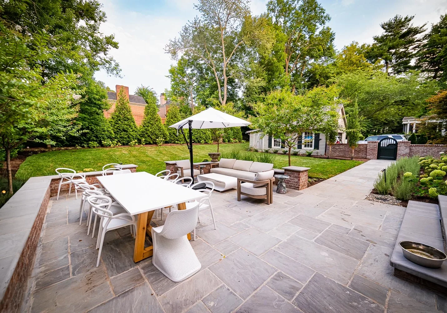 Nashville, TN Landscape Design Team